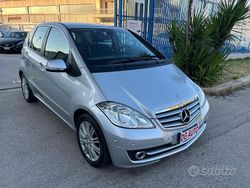 Argento Usata 2011 Mercedes A180 Tre volumi | 5900 € (Molto cara)