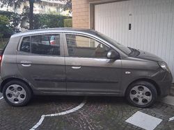 Grigio Usata 2011 Kia Picanto Due volumi | 2700 €