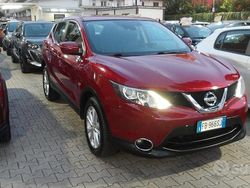 Rosso Usata 2015 Nissan Qashqai Tekna SUV | 7999 € (Ottimo prezzo)
