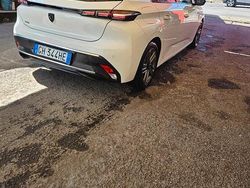 Usata 2022 Peugeot 308 Tre volumi | 16.000 € (Buon prezzo)
