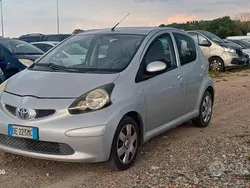 Grigio Usata 2006 Toyota Aygo Sol Due volumi | 2990 € (Ottimo prezzo)