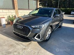 Grigio scuro Usata 2022 Audi Q3 S-Line SUV | 29.990 € (Molto cara)