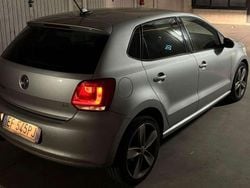 Argento Usata 2011 VW Polo Highline Tre volumi | 5000 € (Ottimo prezzo)