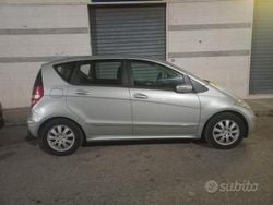 Grigio Usata 2008 Mercedes A200 Tre volumi | 3000 € (Molto cara)