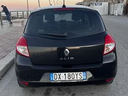 Usata 2009 Renault Clio II Tre volumi | 3500 € (Buon prezzo)