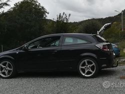 Nero Usata 2006 Opel Astra Coupé | 3900 € (Molto cara)