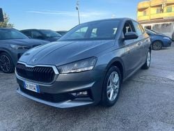 Grigio Usata 2024 Skoda Fabia Selection Due volumi | 15.900 € (Buon prezzo)