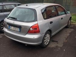 Grigio Usata 2001 Honda Civic Tre volumi | 500 €
