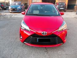 Rosso Usata 2019 Toyota Yaris Active Tre volumi | 11.500 € (Buon prezzo)