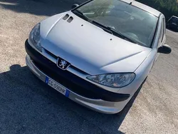 Usata 2003 Peugeot 206 Due volumi | 1500 € (Buon prezzo)