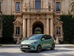 Verde Usata 2024 Hyundai i10 Due volumi | 15.900 € (Cara)