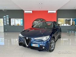 Blu Usata 2019 Alfa Romeo Stelvio Super SUV | 22.500 € (Buon prezzo)