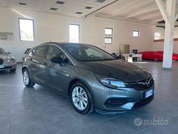 Grigio Usata 2021 Opel Astra Business Tre volumi | 12.990 € (Buon prezzo)