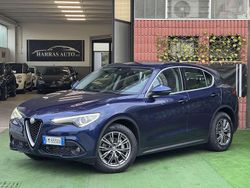 Blu/azzurro Usata 2018 Alfa Romeo Stelvio Executive SUV | 16.999 € (Buon prezzo)