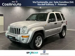 Argento metallizzato Usata 2004 Jeep Cherokee Limited SUV | 7499 € (Molto cara)