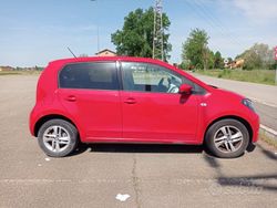 Rosso Usata 2015 Seat Mii Due volumi | 5500 € (Buon prezzo)