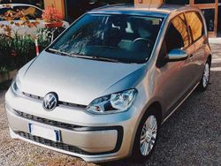 Grigio Usata 2022 VW up! Move Due volumi | 14.000 € (Cara)