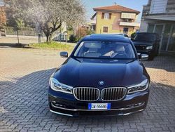 Usata 2015 BMW 750L Tre volumi | 37.000 €