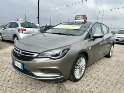 Beige Usata 2017 Opel Astra Tre volumi | 8500 €