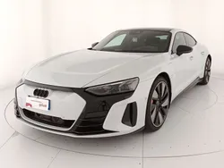 Grigio suzuka metallizzato Usata 2023 Audi RS e-tron GT Ambiente Tre volumi | 83.500 € (Cara)