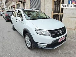 Bianco Usata 2013 Dacia Sandero Stepway Due volumi | 6700 € (Buon prezzo)