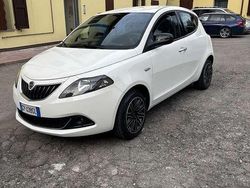 Usata 2023 Lancia Ypsilon Silver Due volumi | 13.500 € (Cara)