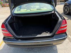 Nero Usata 2004 Mercedes E280 Tre volumi | 4500 €