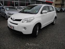 Bianco Usata 2011 Toyota Urban Cruiser Sol SUV | 4350 € (Ottimo prezzo)
