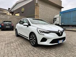 Bianco Usata 2022 Renault Clio V Evolution Tre volumi | 14.700 € (Buon prezzo)