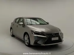 Grigio Usata 2018 Lexus CT200h Executive Line Due volumi | 16.900 € (Buon prezzo)