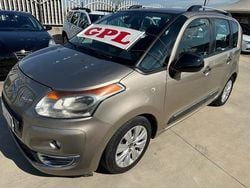 Grigio Usata 2010 Citroën C3 Picasso Exclusive Monovolume | 3900 € (Buon prezzo)
