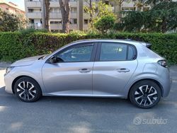 Grigio Usata 2024 Peugeot 208 Active Due volumi | 15.000 € (Buon prezzo)