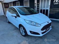 Bianco Usata 2014 Ford Fiesta Titanium Due volumi | 4800 € (Buon prezzo)