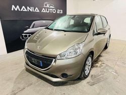 Bianco Usata 2013 Peugeot 208 Active Due volumi | 5490 € (Buon prezzo)