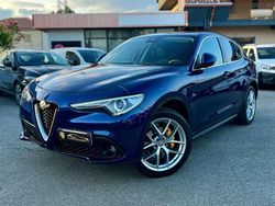 Blu/azzurro Usata 2019 Alfa Romeo Stelvio Business SUV | 19.990 € (Ottimo prezzo)