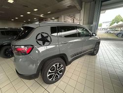 Grigio Usata 2021 Jeep Compass Limited SUV | 20.800 € (Buon prezzo)