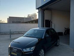 Nero Usata 2016 Audi A1 Sportback Ambiente Due volumi | 12.990 € (Buon prezzo)