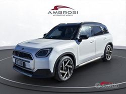 Bianco Nuova 2025 Mini Cooper Countryman Favoured SUV | 35.600 € (Ottimo prezzo)
