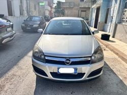 Grigio Usata 2006 Opel Astra Tre volumi | 3200 € (Cara)