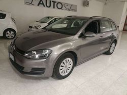 Grigio Usata 2015 VW Golf VII Comfortline Station wagon | 8700 € (Buon prezzo)