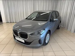 Skyscraper grau metallic Usata 2023 BMW 218 Active Tourer Comfort Edition Monovolume | 32.500 € (Buon prezzo)