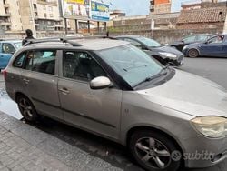Grigio Usata 2009 Skoda Fabia Due volumi | 1500 €