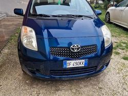 Blu Usata 2007 Toyota Yaris Tre volumi | 3700 €