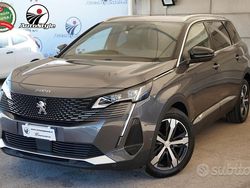 Grigio Usata 2021 Peugeot 5008 GT Tre volumi | 17.800 € (Buon prezzo)