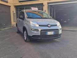 Grigio moda pastello Usata 2022 Fiat Panda S Due volumi | 11.300 € (Buon prezzo)