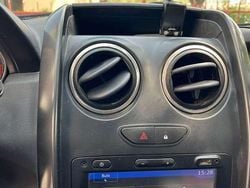 Blu/azzurro Usata 2016 Dacia Duster Urban Explorer SUV | 6500 € (Super prezzo)