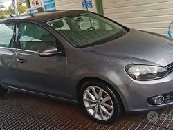 Grigio Usata 2009 VW Golf Tre volumi | 4900 € (Buon prezzo)