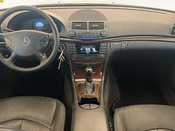 Argento Usata 2006 Mercedes E280 Classic Tre volumi | 5900 € (Molto cara)