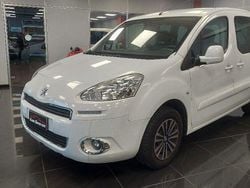 Bianco Usata 2013 Peugeot Partner Tepee Monovolume | 6900 € (Cara)