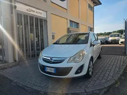 Bianco Usata 2011 Opel Corsa Cosmo Tre volumi | 2900 € (Ottimo prezzo)